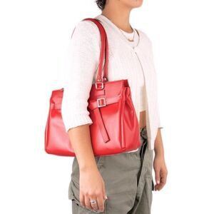 L’Intervalle Avenue Red Leather Shoulder Bag
